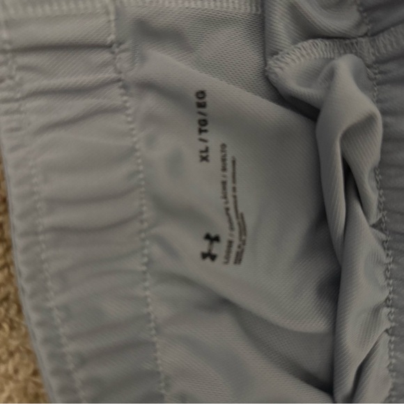 Women’s Under Armour Light Gray Athletic Shorts - Picture 2 of 3
